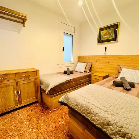 Newly Renovated Apartment, 6 Mins To The Apartament Lloret de Mar